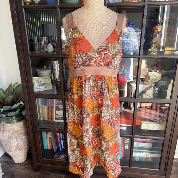 Laundry by Shelli Segal, Chrysanthemum Silk Dress , size 10 - Picture 1 of 5
